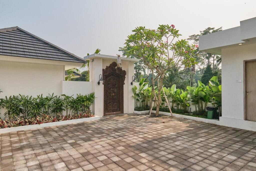 Newly! 3Bdr Modern Villa Close To Ubud Center Exterior foto