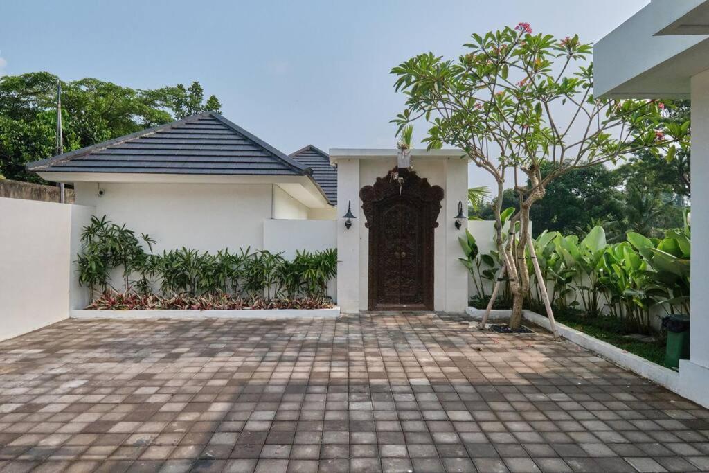 Newly! 3Bdr Modern Villa Close To Ubud Center Exterior foto